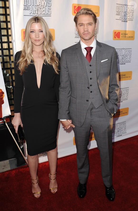 Chad Michael Murray et Sarah Roemer à la première d'Outlaws And Angels organisée à Los Angeles le 12 juillet 2016.