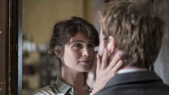 Gemma Arterton : La France, l'amour avec un grand A... La belle nous dit tout