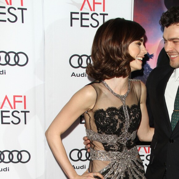 Lily Collins et Alden Ehrenreich à la première de "Rules Don't Apply" à Los Angeles, le 10 novembre 2016.
