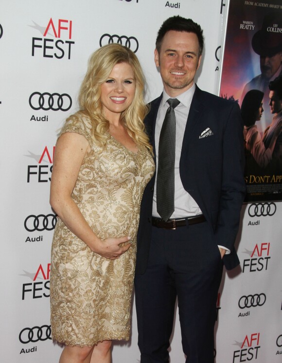 Brian Gallagher et sa femme Megan Hilty, enceinte, à la première de "Rules Don't Apply" à Los Angeles, le 10 novembre 2016.