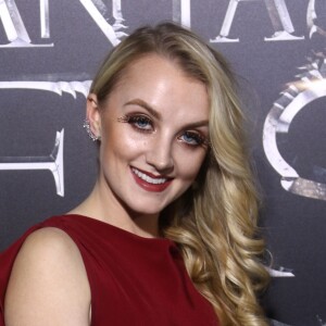 Evanna Lynch lors de la première du film "Fantastic Beasts and Where to Find Them" (Les Animaux Fantastiques) au Alice Tully Hall du Lincoln Center à New York, le 10 novembre 2016.