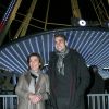 Carole Amiel avec son fils Valentin Livi (fils d'Yves Montand) lors de l'hommage à Yves Montand ''25 ans déjà'' à la Grande Roue place de la Concorde à Paris, le 11 novembre 2016. © JLPPA/Bestimage