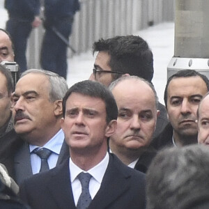 Claude Bartolone, président de l'assemblée Nationale, Manuel Valls, premier ministre, Jean-Jacques Urvoas, ministre de la justice, garde des sceaux lors de l'hommage aux victimes des attentats du 13 novembre 2015 devant le Stade de France à Saint-Denis, le 13 novembre 2016.