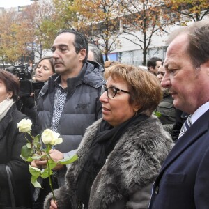 Illustration lors de l'hommage aux victimes des attentats du 13 novembre 2015 devant le Stade de France à Saint-Denis, le 13 novembre 2016.