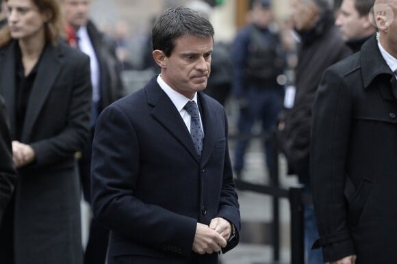 Manuel Valls lors de l'hommage à La Bonne Bière, Paris, le 13 novembre 2016.