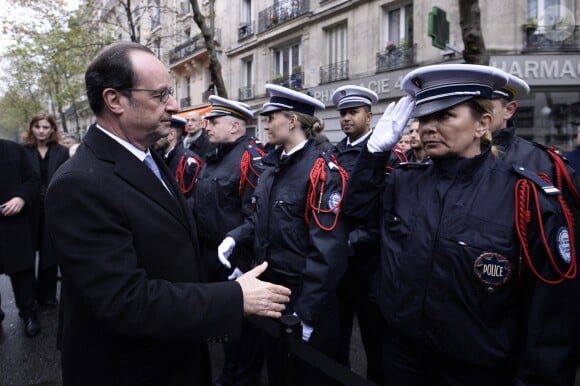 François Hollande lors de l'hommage à La Belle Equipe, Paris, le 13 novembre 2016.