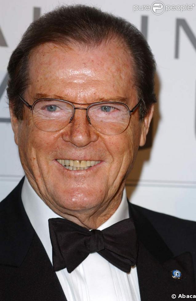 Sir Roger Moore - Star Snaps - Digital - Roger Moore Images, Pictures ...