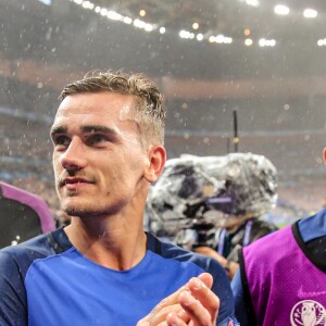 Hugo Loris, Antoine Griezmann et Yohan Cabaye - Match de quart de finale de l'UEFA Euro 2016 France-Islande au Stade de France à Saint-Denis le 3 juillet 2016.