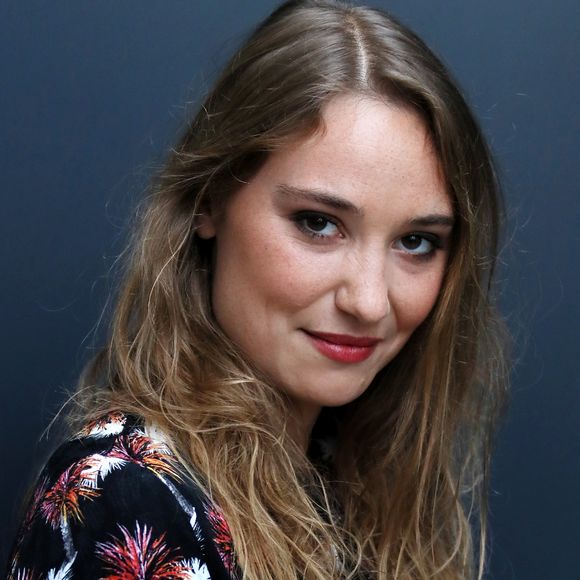 L'actrice Déborah François pose à l'occasion du 3e Festival International du film de Saint-Jean-de-Luz, France, le 5 octobre 2016. © Patrick Bernard/Bestimage