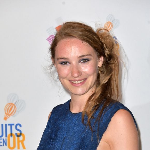 Déborah François - Photocall du dîner du 6e gala "Les Nuits en Or" de l'Académie des César à l'UNESCO à Paris le 13 juin 2016. © Giancarlo Gorassini / Bestimage