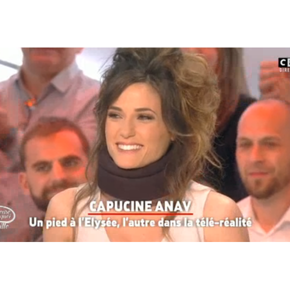 Capucine Anav s'exprime sur ses complexes dans Il en pense quoi Camille ?, sur C8, le vendredi 18 novembre 2016.