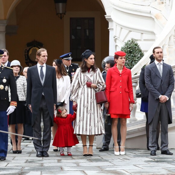 La famille princière de Monaco dans la cour d'honneur du palais princier le 19 novembre 2016 pour la prise d'armes dans le cadre de la Fête nationale monégasque. Autour du prince Albert et de la princesse Charlene étaient rassemblés la princesse Caroline, Andrea Casiraghi avec son épouse Tatiana Santo Domingo et leurs enfants Sasha et India, Charlotte Casiraghi, Pierre Casiraghi et sa compagne Beatrice Borromeo, enceinte de leur premier enfant, la princesse Alexandra de Hanovre, la princesse Stéphanie de Monaco et son fils Louis Ducruet, ainsi que Mélanie de Lusignan. © Olivier Huitel / Crystal Pictures / Pool Restreint Monaco / Bestimage