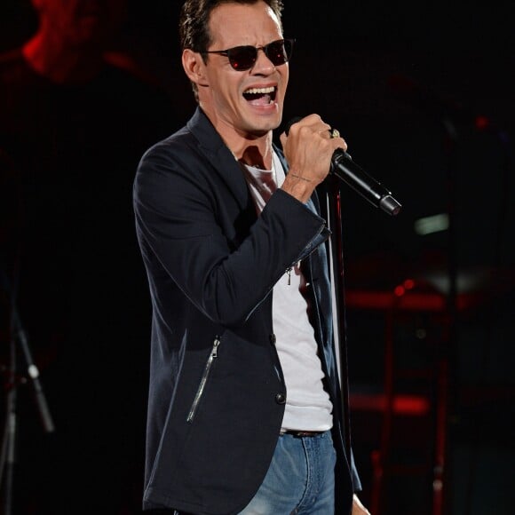 Marc Anthony lors de son concert à l'American Airlines Arena de Miami, le 18 novembre 2016.