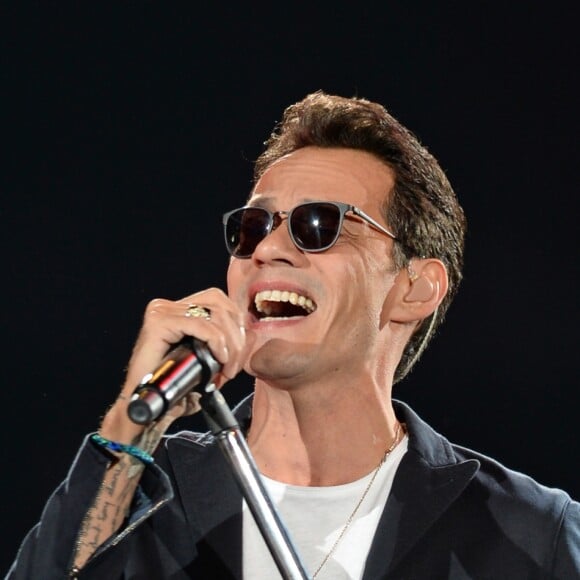 Marc Anthony lors de son concert à l'American Airlines Arena de Miami, le 18 novembre 2016.