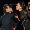 Marc Anthony lors de son concert à l'American Airlines Arena de Miami, le 18 novembre 2016. Alors qu'il vient d'annoncer son divorce avec Shannon de Lima, le chanteur a profité du show pour embrasser l'une de ses choristes. La veille, il avait déjà surpris ses fans en échangeant un baiser avec son ex-femme, Jennifer Lopez, aux Latin Grammy Awards, à Las Vegas.