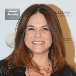 Charlotte Valandrey - Photocall du Gala de charité au profit de l'association "Endofrance" qui lutte contre l'endométriose au Pavillon Royal à Paris le 07 avril 2016. © CVS/Bestimage