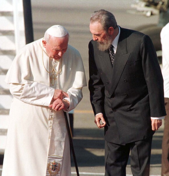 Jean-Paul II et Fidel Castro à La Havane en 1998.
