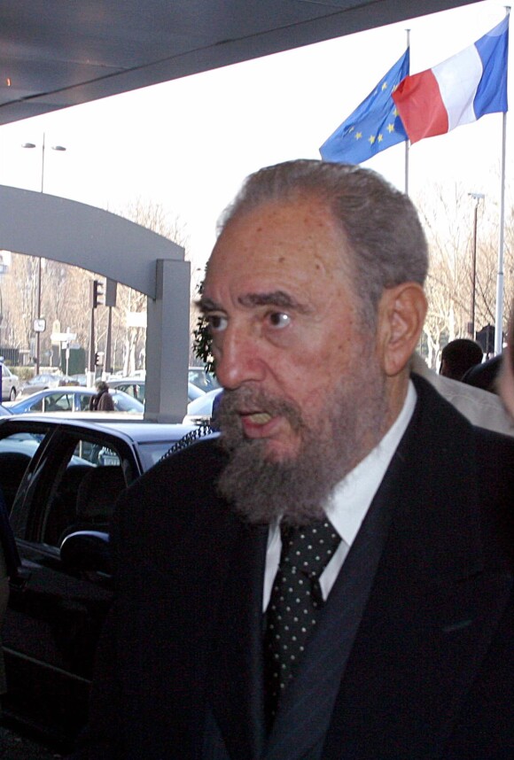 Fidel Castro à Paris en 2003.
