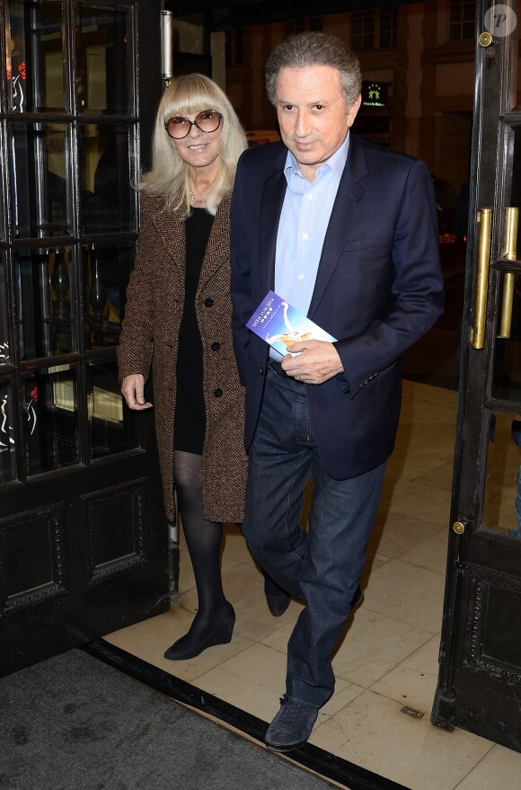 Dany Saval et son mari Michel Drucker - Première de la comédie musicale "La Belle et la Bête" avec Vincent Niclo dans le rôle de la Bête au théâtre Mogador à Paris le 20 mars 2014.