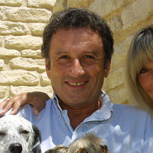 Rencontre avec Michel Drucker et sa femme Dany Saval et leurs chiens. Le 22 juillet 2001