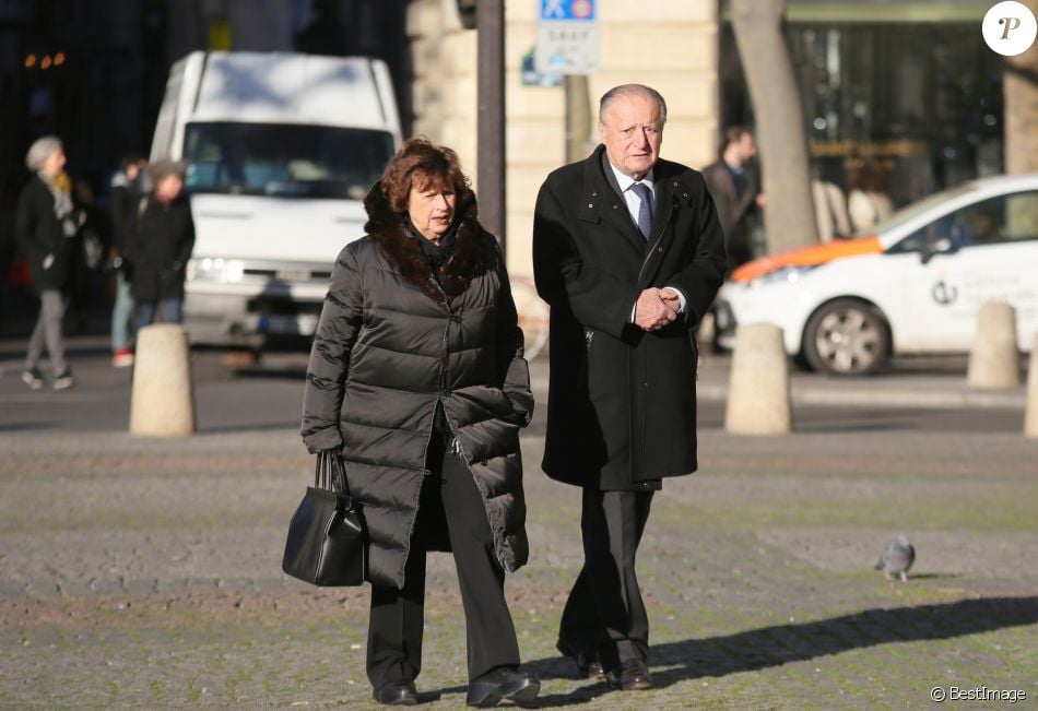 Michèle Cotta et Tony Dreyfus - Obsèques de Claude Imbert en l&#039;église Saint-Sulpice à Paris, le 29 novembre 2016.