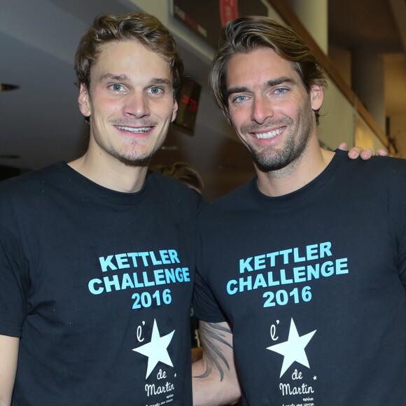 Semi-exclusif - Yannick Agnel, Camille Lacourt - Soirée caritative "Kettler Challenge 2016" en faveur de l'association "l'Etoile de Martin" au stade Jean Bouin à Paris le 21 novembre 2016.