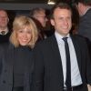 24 ans d'écart : Emmanuel Macron et sa femme Brigitte Macron (Trogneux) - Emmanuel Macron remet les insignes de Commandeur dans l'Ordre de la Légion d'honneur à Jacky Lebrun président de la CCI Picardie lors d'une cérémonie au Carré de la République à Amiens le 25 novembre 2016.