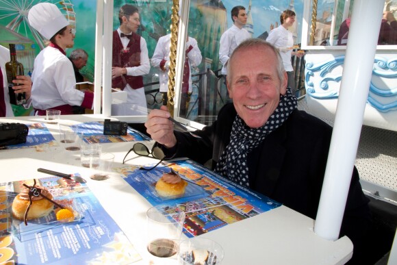 Plastic Bertrand - Déjeuner caritatif à l'occasion du carnaval de Nice avec de grands chefs. Le 20 février 2015