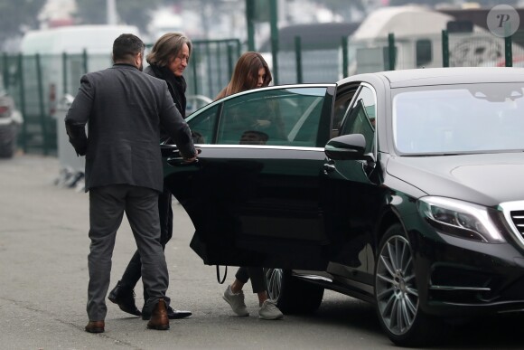 Mohamed Hadid et sa fiancée Shiva Safai lors de la deuxième journée du Longines Masters de Paris 2016 au parc des expositions de Villepinte le 2 décembre 2016. © Dominique Jacovides-Cyril Moreau/Bestimage