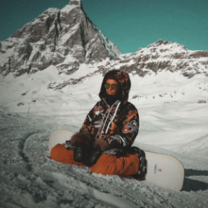 Shy'm en vacances au ski début décembre 2016, à Zermatt en Suisse.