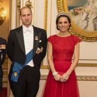 Kate Middleton : Radieuse avec la tiare de Diana dans une robe (encore) recyclée