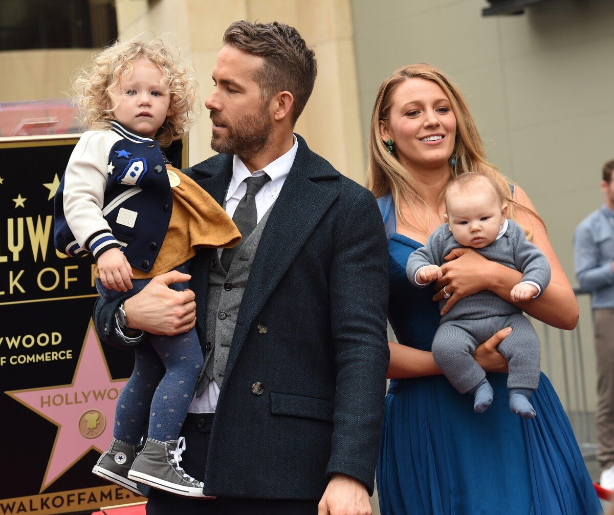 Photo Ryan Reynolds Avec Sa Femme Blake Lively Et Leurs Deux Filles James Reynolds Et Sa 