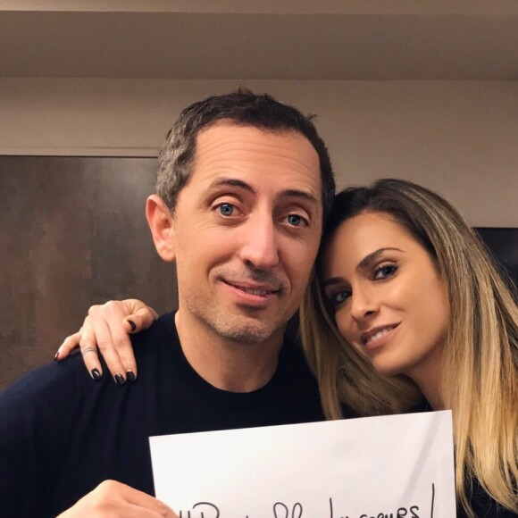 Clara Morgane lance l'opération #rechauffonslescoeurs pour soutenir l'association Action Froid qui vient en aide aux sans-abri, à partir du 9 décembre et tout le week-end. Gad Elmaleh fait partie des personnalités à soutenir l'opération.