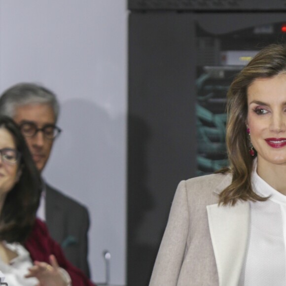 La reine Letizia et le roi Felipe VI d'Espagne célébraient le 12 décembre 2016 le 40e anniversaire du groupe de presse Zeta à Madrid.