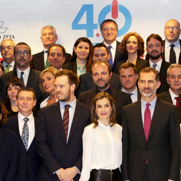 La reine Letizia et le roi Felipe VI d'Espagne célébraient le 12 décembre 2016 le 40e anniversaire du groupe de presse Zeta à Madrid.