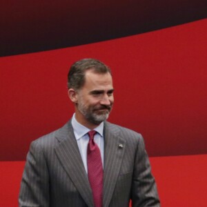 Le roi Felipe VI et la reine Letizia d'Espagne présidaient à la remise des médailles d'or du mérite des beaux-arts lors d'une cérémonie à Saint-Sébastien, le 5 décembre 2016.