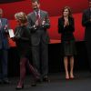 Le roi Felipe VI et la reine Letizia d'Espagne présidaient à la remise des médailles d'or du mérite des beaux-arts lors d'une cérémonie à Saint-Sébastien, le 5 décembre 2016.
