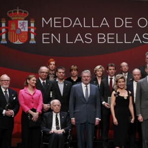 Le roi Felipe VI et la reine Letizia d'Espagne présidaient ensemble à la remise des médailles d'or du mérite des beaux-arts lors d'une cérémonie à Saint-Sébastien, le 5 décembre 2016.