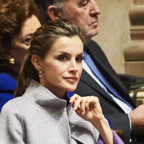 La reine Letizia d'Espagne à l'Assemblée Nationale au palais de Sao Bento à Lisbonne lors d'une visite officielle au Portugal. Le 30 novembre 2016 © Jack Abuin / Zuma Press / Bestimage