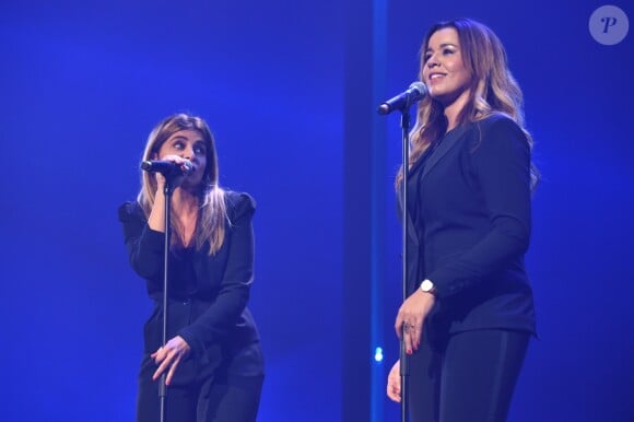 Exclusif - Julie Zenatti et Chimène Badi - Concert de solidarité de l'appel national pour la Tsédaka (Solidarité de la Communauté Juive de France envers les israélites et non israélites démunis) au Palais des Sports à Paris le 12 décembre 2016. Chaque année, l'Appel national pour la tsédaka mobilise dans un même élan de générosité, l’ensemble de la communauté juive de France pour soutenir des programmes sociaux. © Erez Lichtfeld/Bestimage