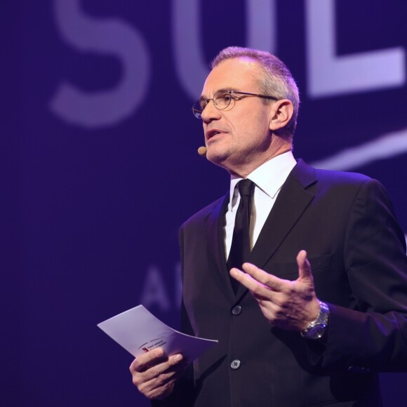 Exclusif - Laurent Weil - Concert de solidarité de l'appel national pour la Tsédaka (Solidarité de la Communauté Juive de France envers les israélites et non israélites démunis) au Palais des Sports à Paris le 12 décembre 2016. Chaque année, l'Appel national pour la tsédaka mobilise dans un même élan de générosité, l’ensemble de la communauté juive de France pour soutenir des programmes sociaux. © Erez Lichtfeld/Bestimage