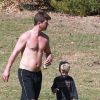 Robin Thicke passe la journée au ranch de son père Alan avec son fils Julian à Santa Barbara. Le 29 mars 2015