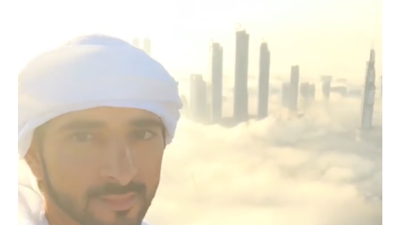 Hamdan, prince héritier de Dubai: Au-delà des nuages, il offre des images folles