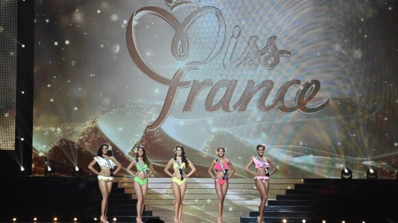 Miss France 2017 : Les 5 finalistes désignées après un défilé sexy en bikini