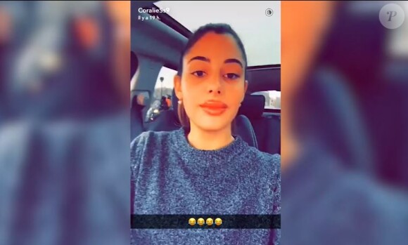Coralie Porrovecchio s'amuse de ses lèvres gonflées, sur Snapchat, décembre 2016