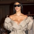 Kim Kardashian - Célébrités au défilé de mode Siran, collection prêt-à-porter Automne-Hiver 2016 lors de la Fashion Week de Paris le 2 octobre 2016.