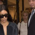 Kim Kardashian fait du shopping à Paris le 1er octobre 2016. Elle s'est rendue chez Azzedine Alaïa puis chez Hermès.