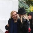 Sylvie Elias avec sa fille Déborah Marshall aux obsèques de Michèle Morgan en l'église Saint-Pierre de Neuilly-sur-Seine, le 23 décembre 2016.