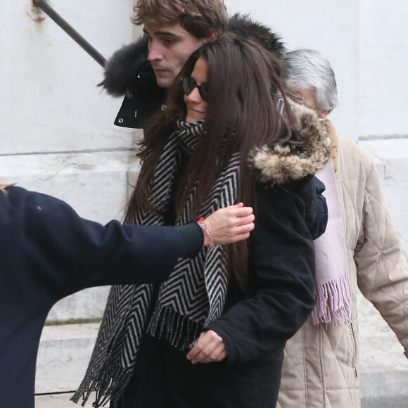 Charlotte (arrière petite-fille de Michèle Morgan) aux obsèques de Michèle Morgan en l'église Saint-Pierre de Neuilly-sur-Seine, le 23 décembre 2016.