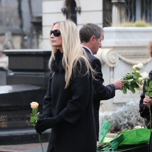 Sarah Marshall lors des obsèques de Michèle Morgan, enterrée au côté de son compagnon Gérard Oury, au cimetière du Montparnasse. Paris, le 23 décembre 2016.